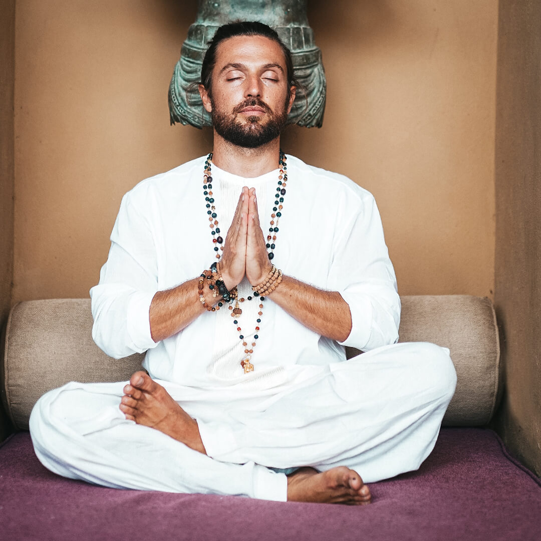 Ganesh Durja (gold) 12