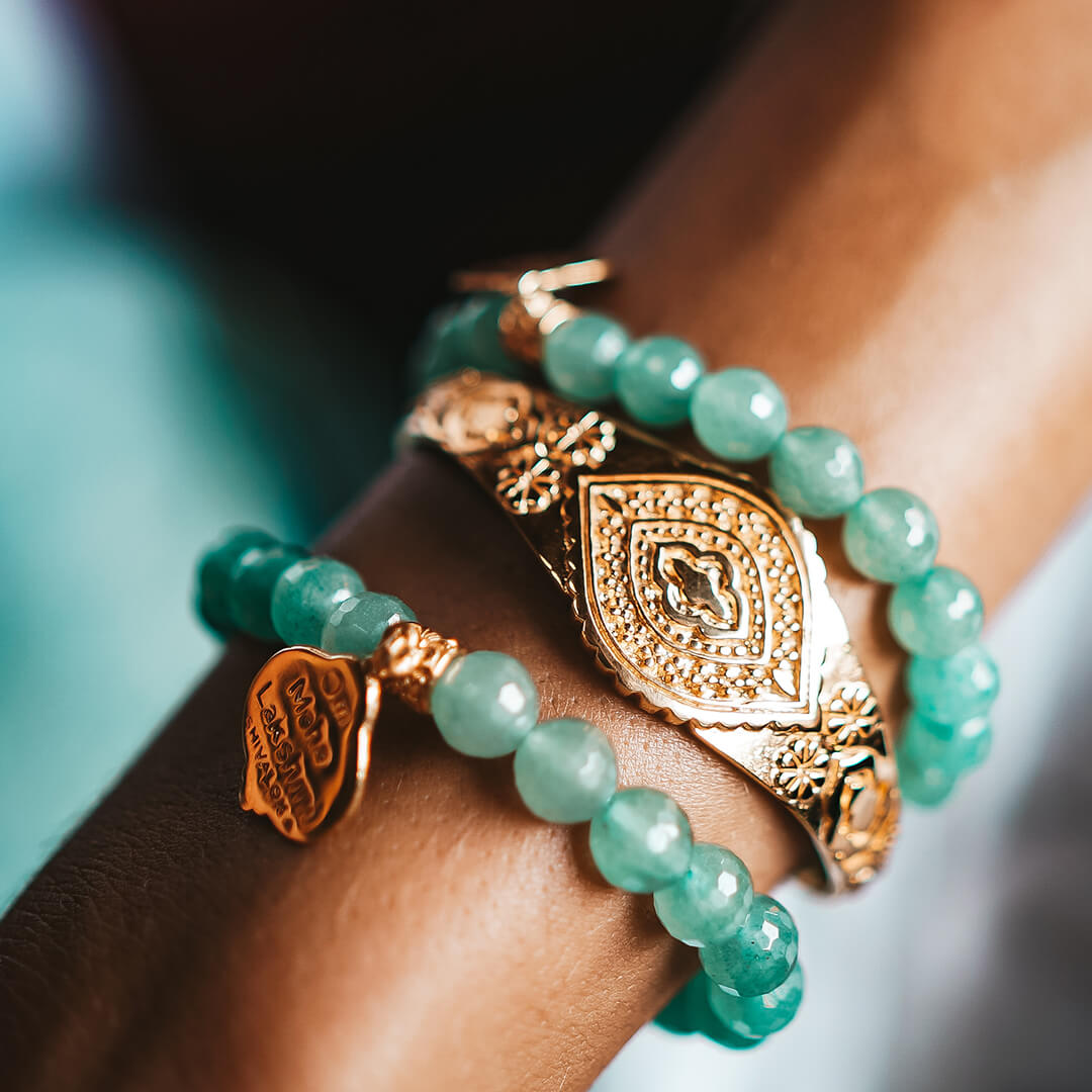 Lakshmi-Happy-Heart-Bracelet-(gold)-8