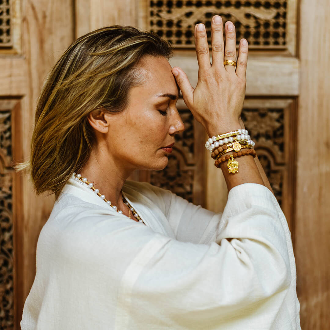 Mahadeva-Shiva-pendant-rudraksha-bracelet-(gold)-Square9