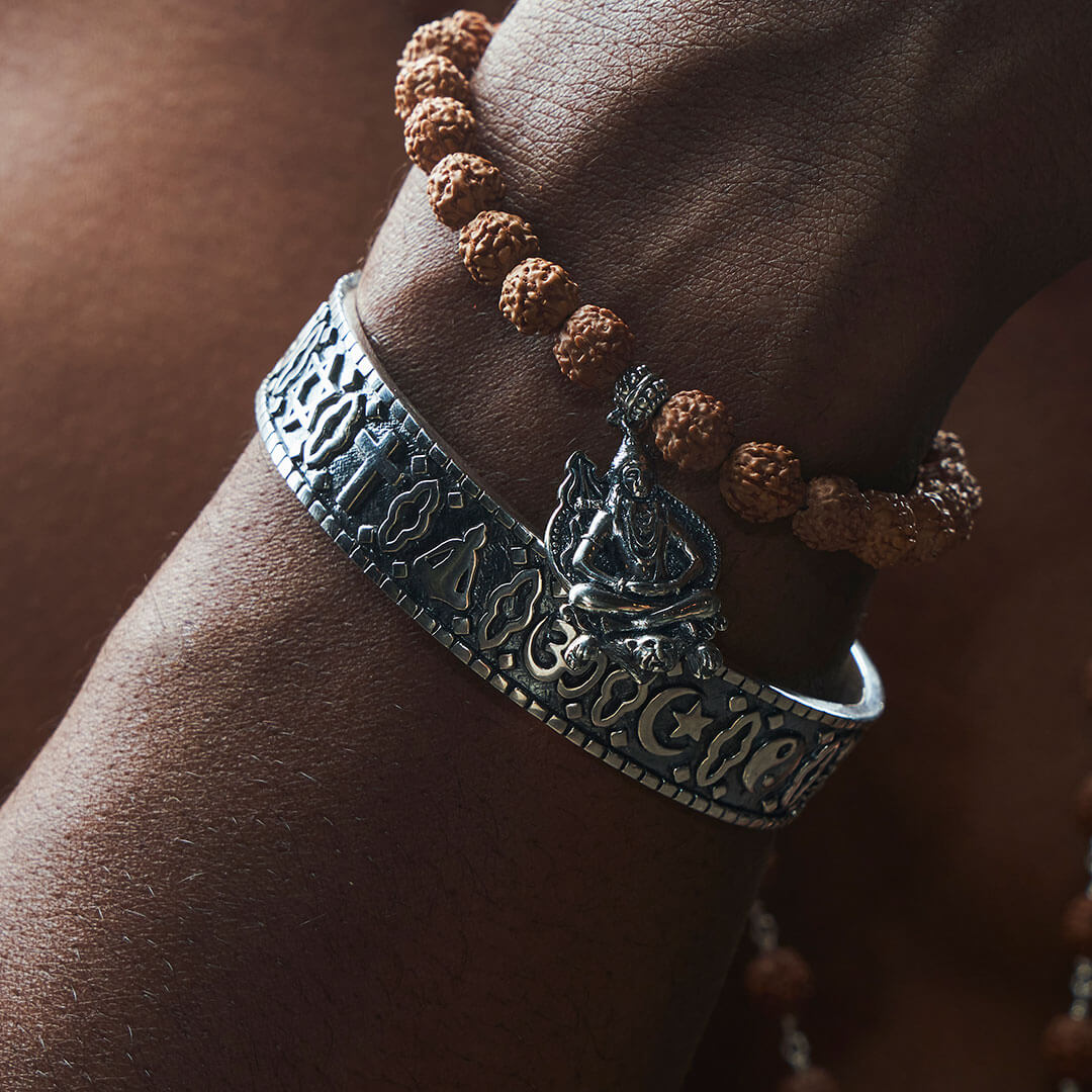 Mahadeva-Shiva-pendant-rudraksha-bracelet-(silver)-Square5