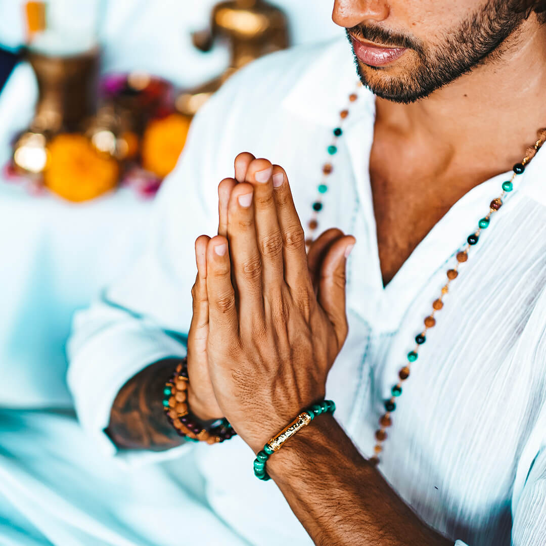 FEARLESS Sanskrit Malachite Bracelet (gold brass) 11