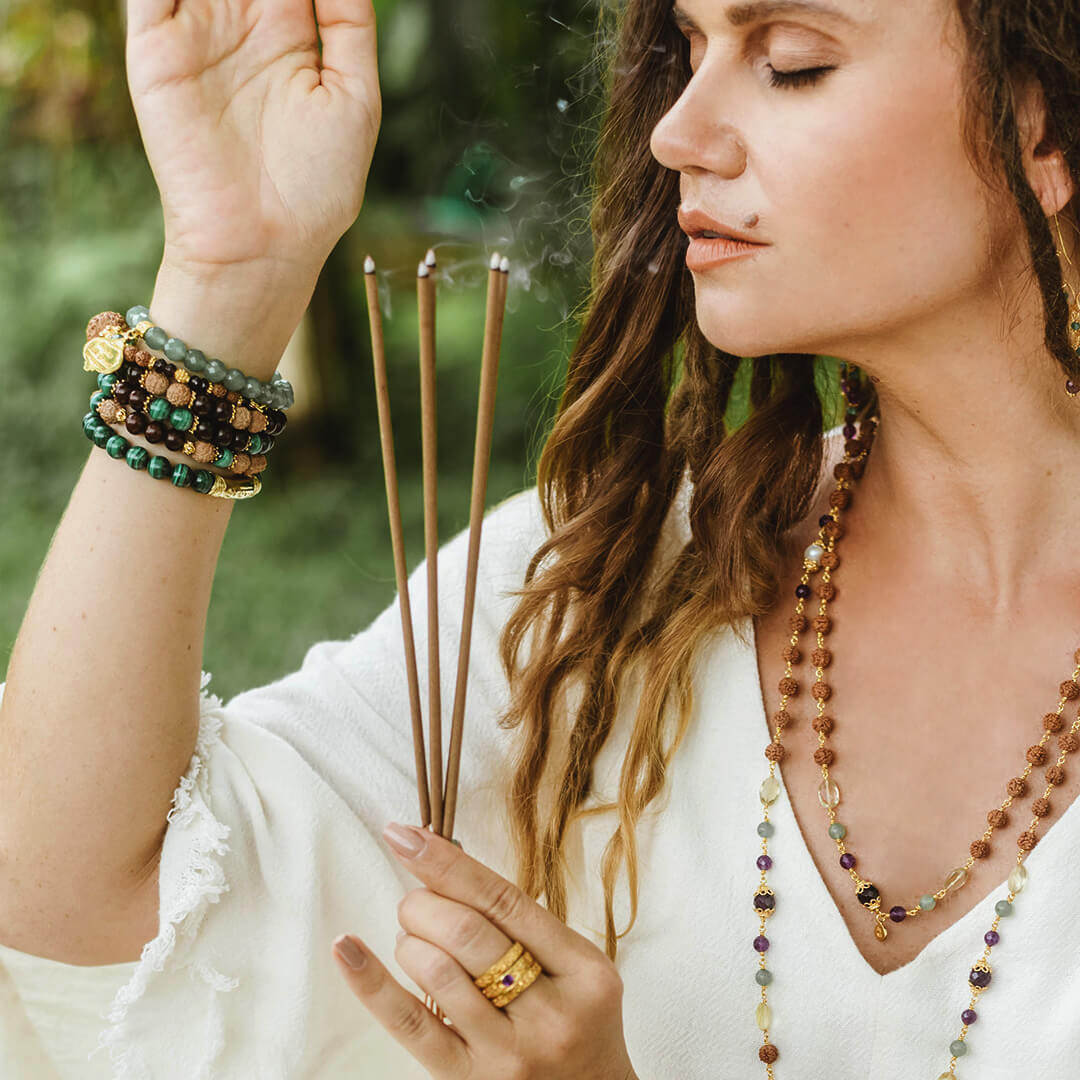 FEARLESS Sanskrit Malachite Bracelet (gold brass) 5