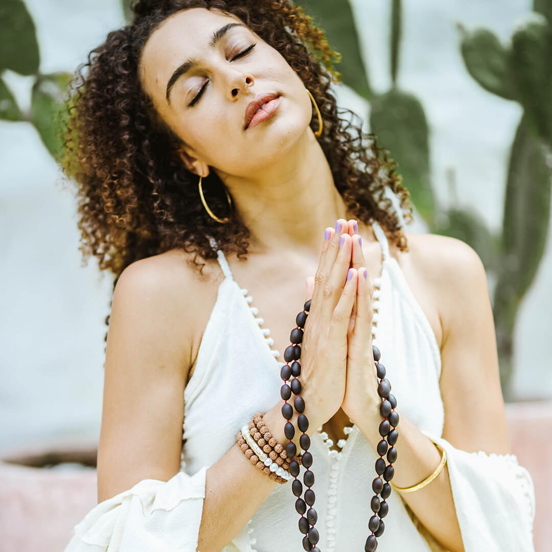 Shiva Mantra Cuff gold 9