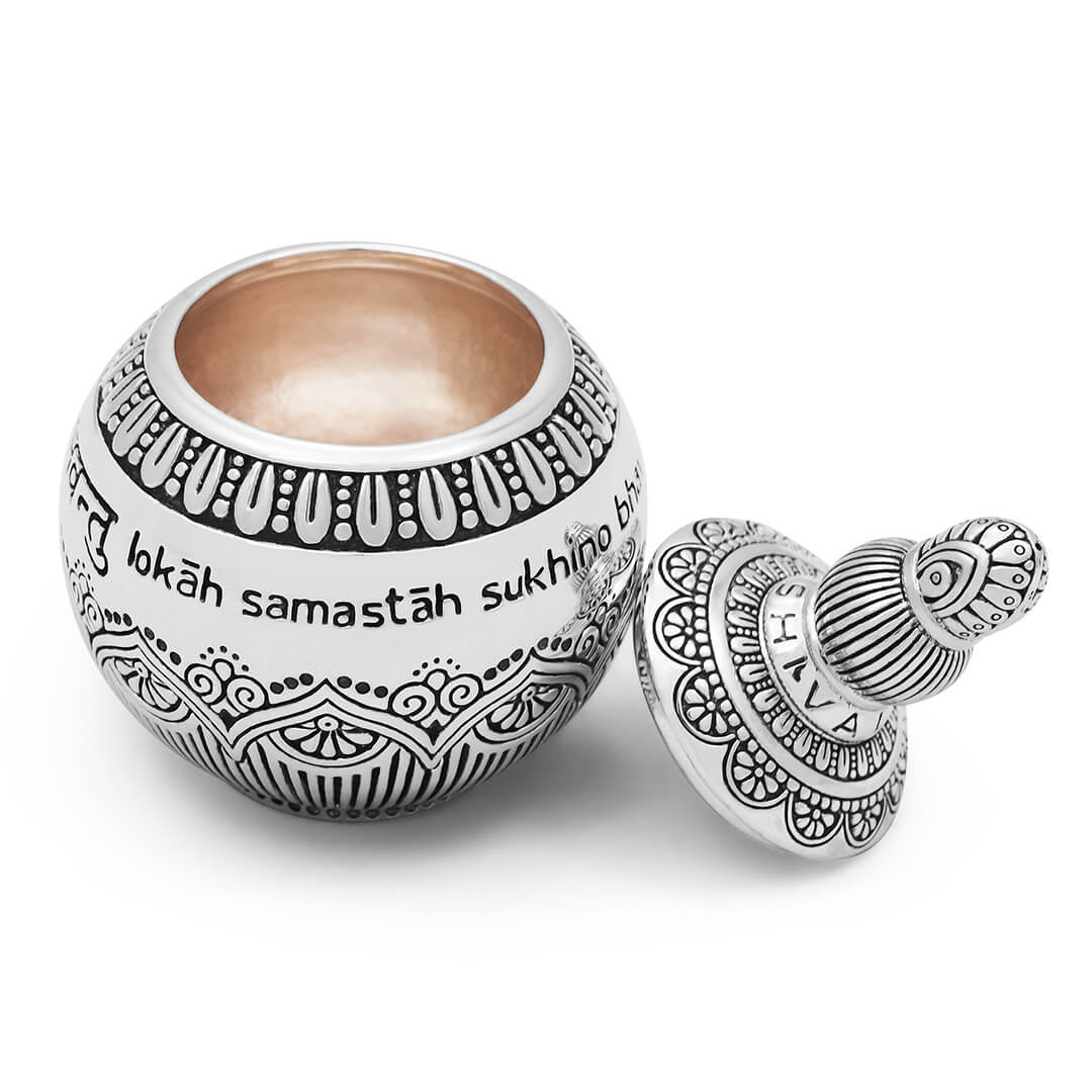 Blessing Mantra Altar Bowl (Silver) – square2