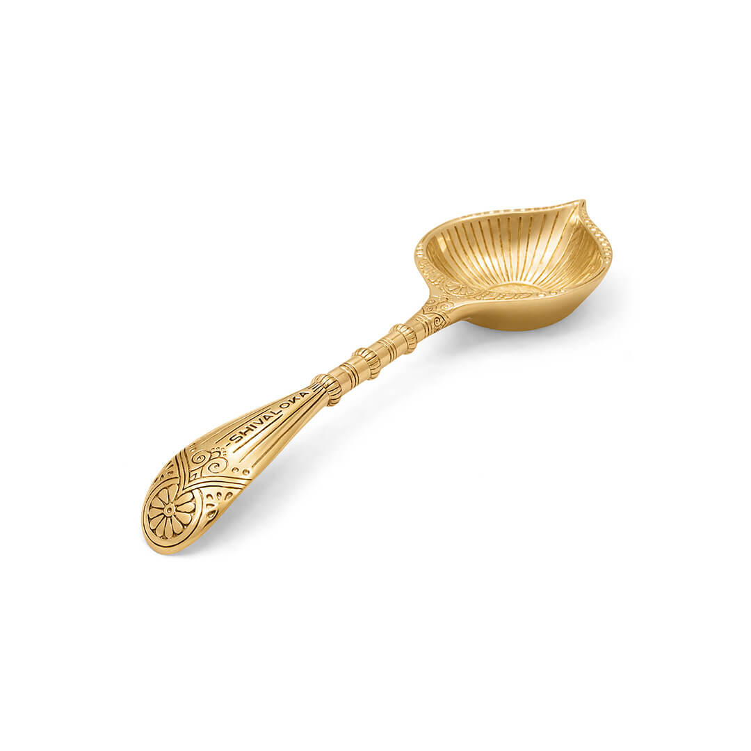 Dipti Arathi Puja Oil Lamp (14cm) 3 – square