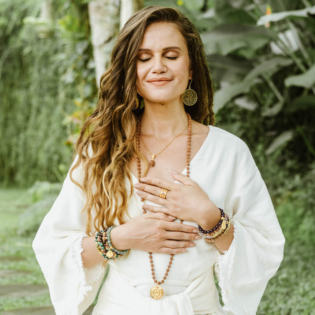 Five-element-mala-gold-3