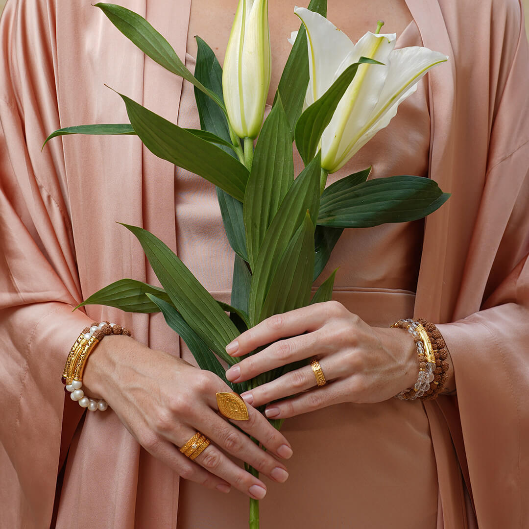 Ajna White Topaz gold 3