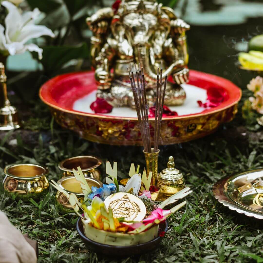 Ganesh Yantra Medallion gold 6