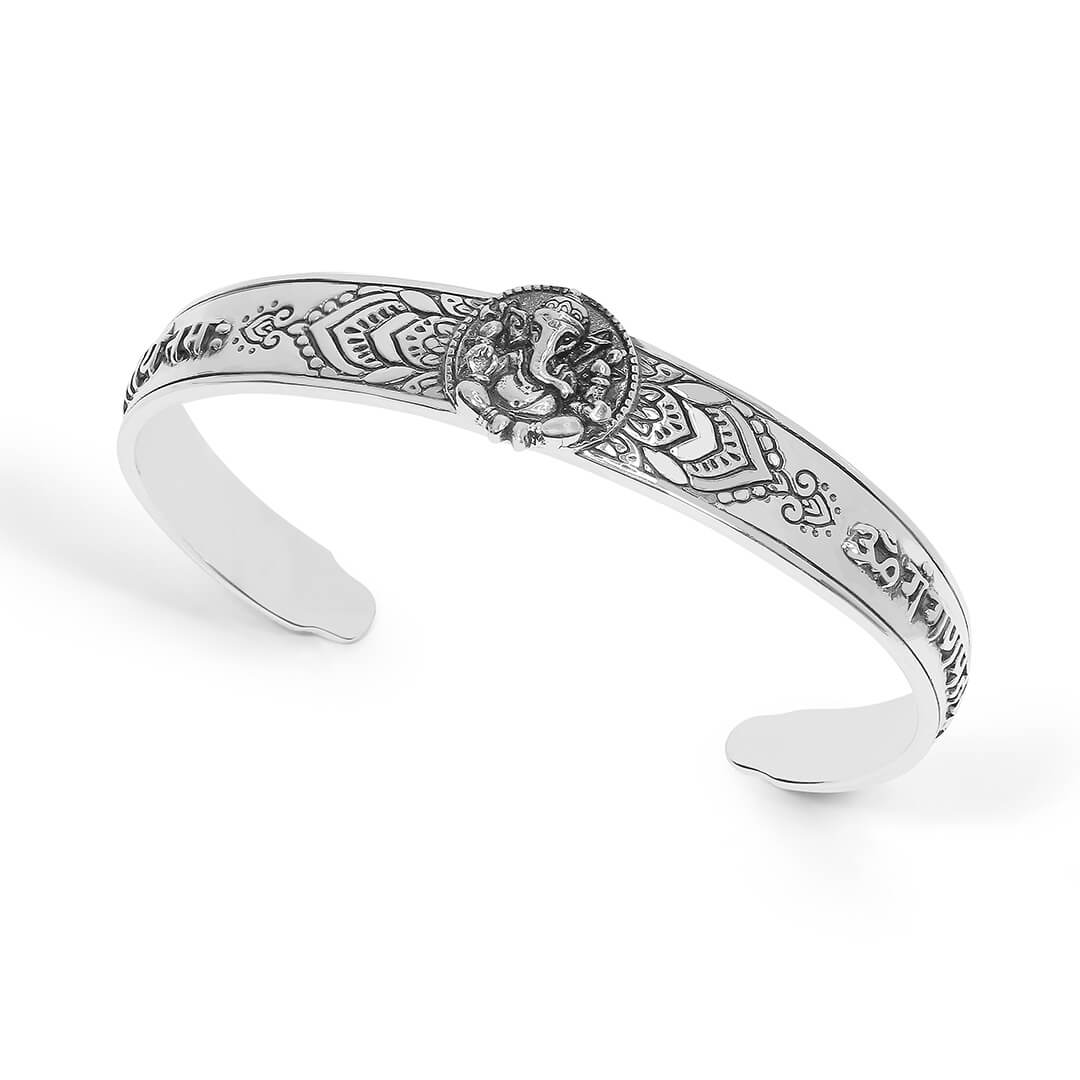 Vighnahara Cuff silver 1