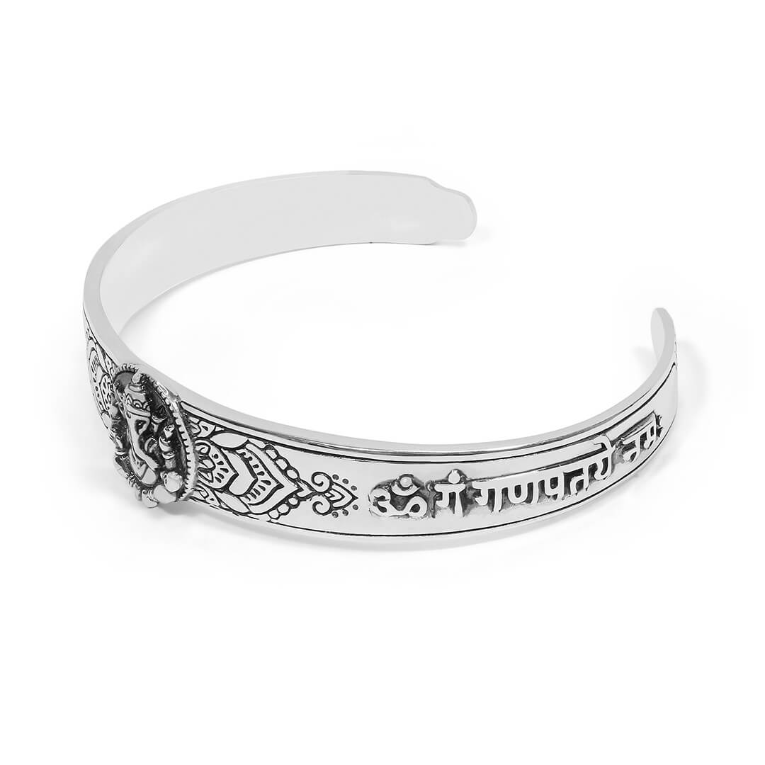 Vighnahara Cuff silver 4